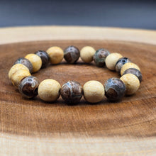 Load image into Gallery viewer, Bracelet - Palo Santo with Evil Eye Patterned Tibetan Agate (Olive Green)
